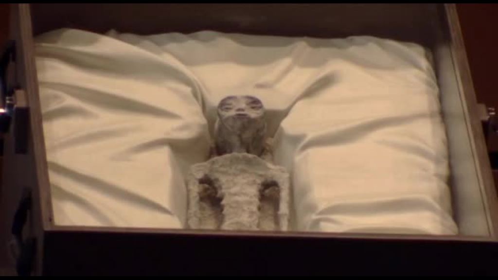 al-governo-messicano-si-parla-di-alieni-con-le-“mummie-di-nazca”-ma-sono-un-falso
